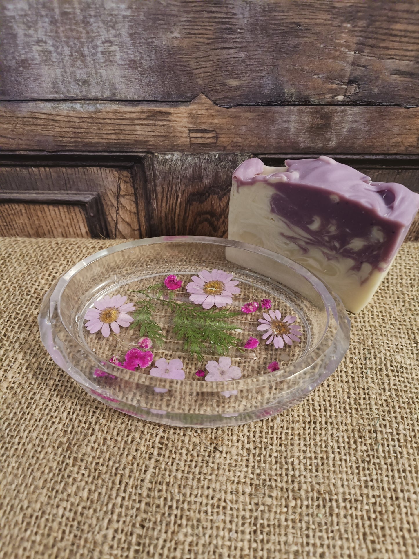 Oval soap dish