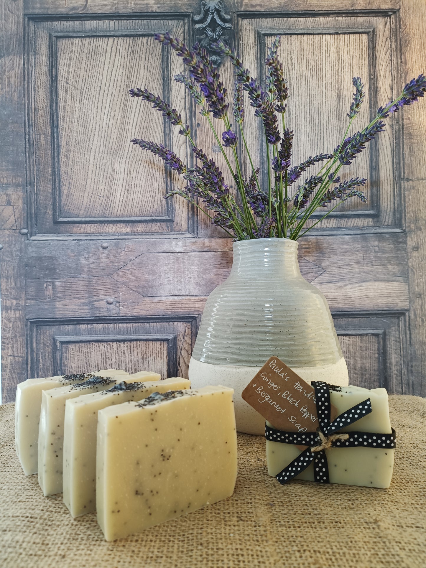 Ginger, Black pepper, Bergamot and poppy seed Soap