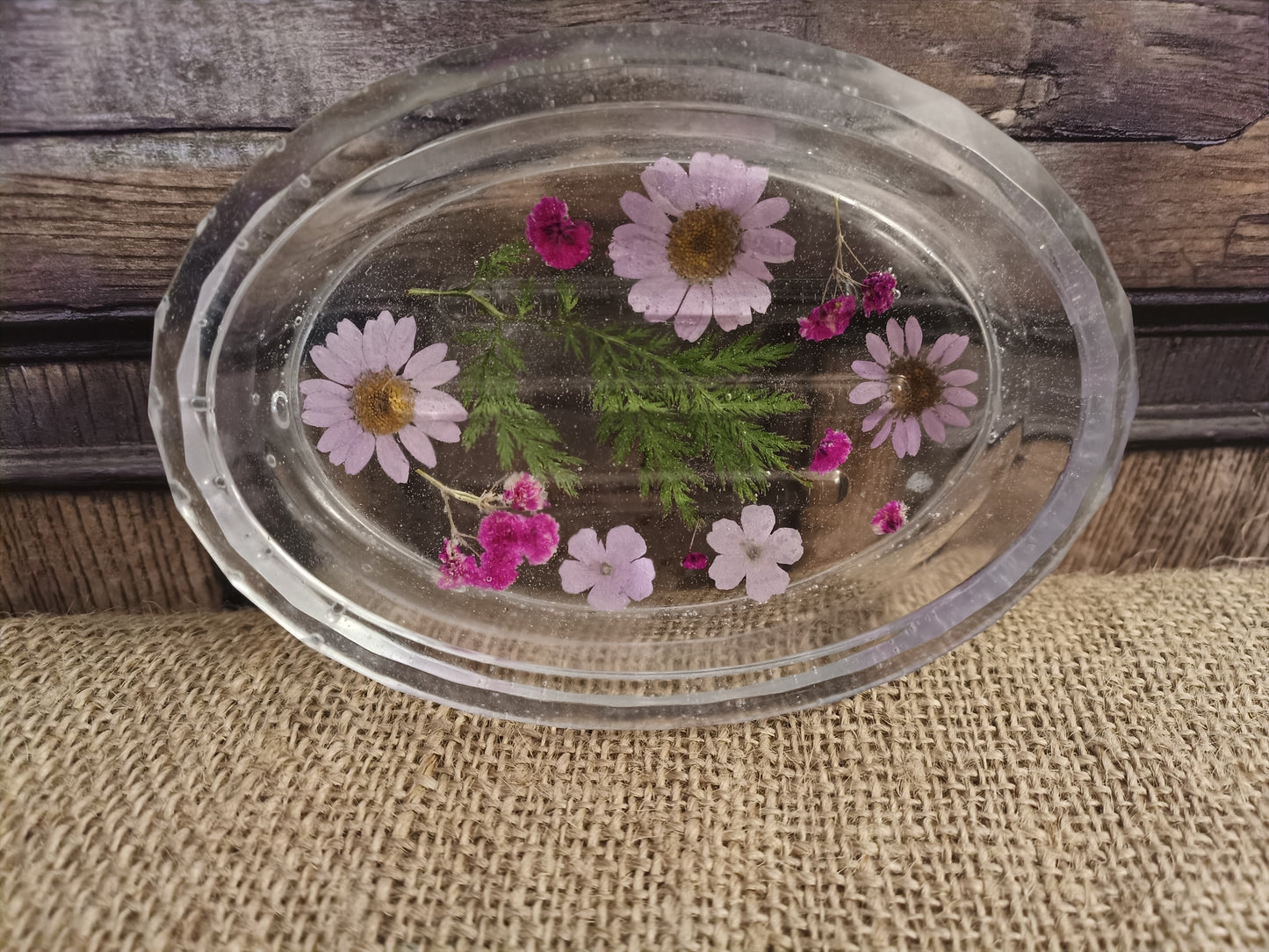 Oval soap dish